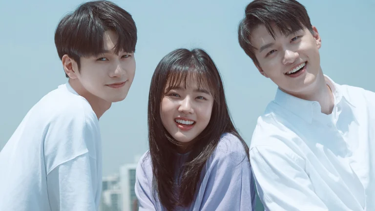 Моменты восемнадцатилетия (2019)